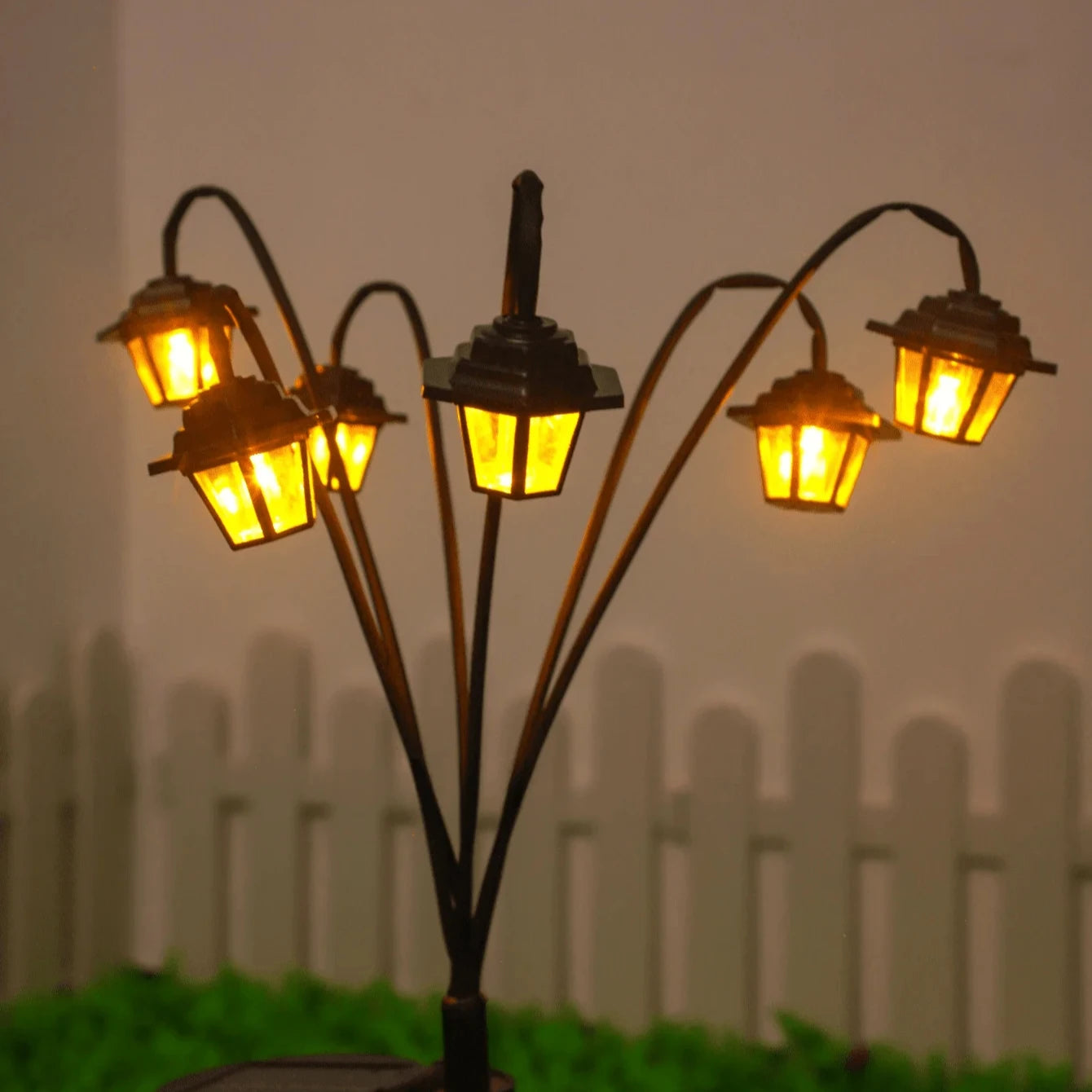 Lampadaire Solaire 6 Mini Lanternes à LED – Éclairage Décoratif pour Jardin, Cour & Terrasse