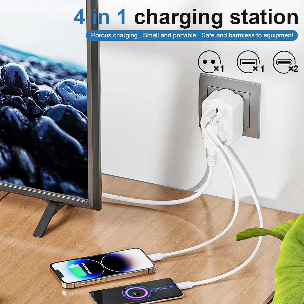 Adaptateur Mural 4 en 1 – 2 USB-C + 1 USB-A