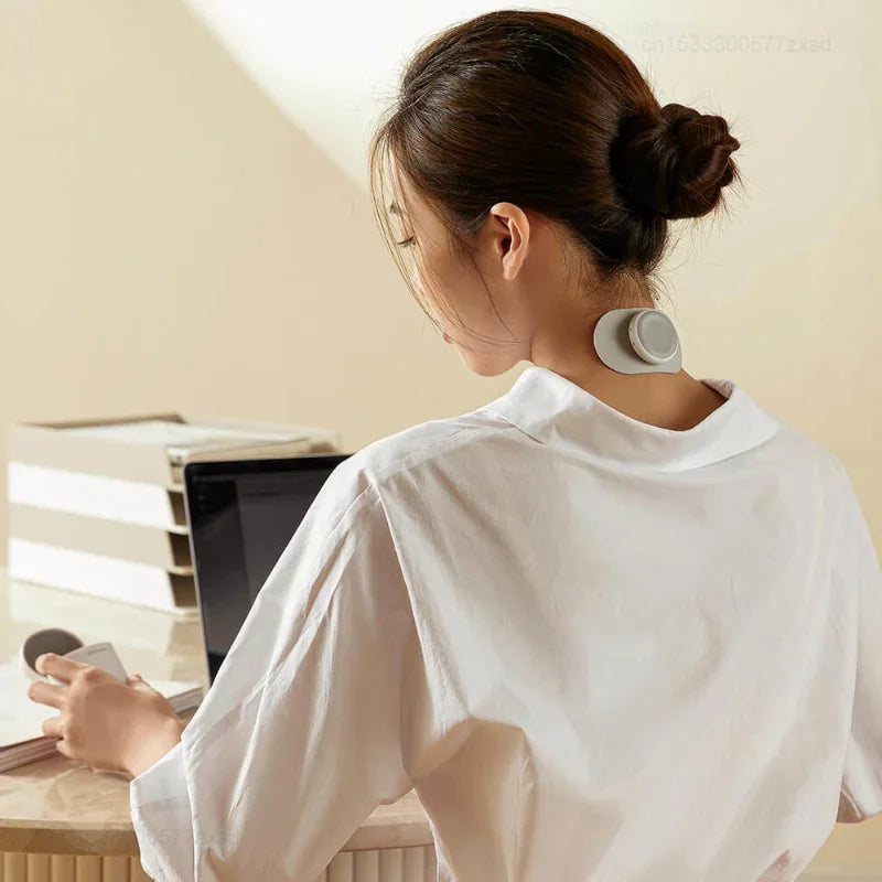 Mini masseur EMS autocollant intelligent et portable