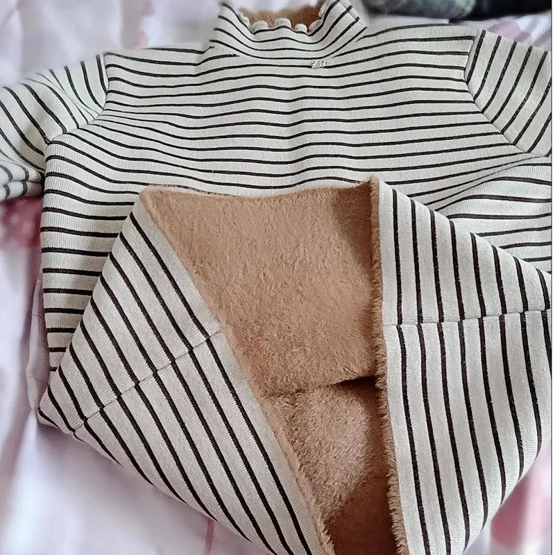 Pull Marinière Col Roulé détail bijoux col - Intérieur polaire