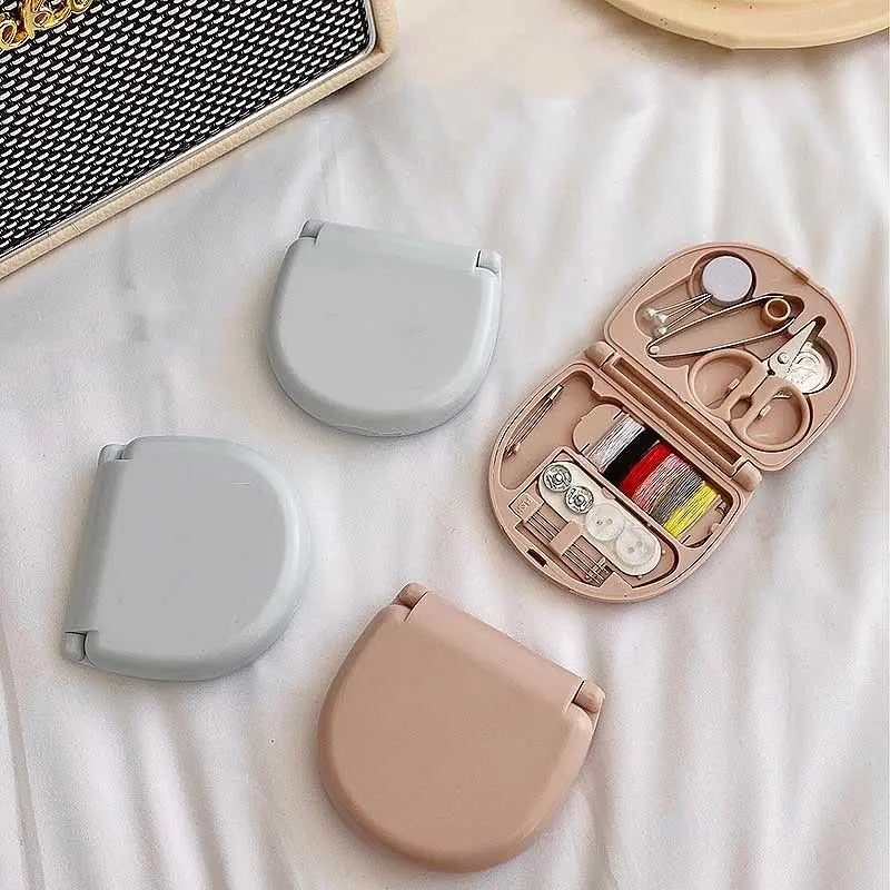 Mini kit de couture de voyage - Mètre ruban OFFERT