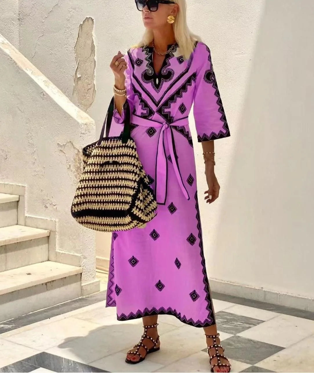 Robe Bohème Élégante à Broderies Contrastées