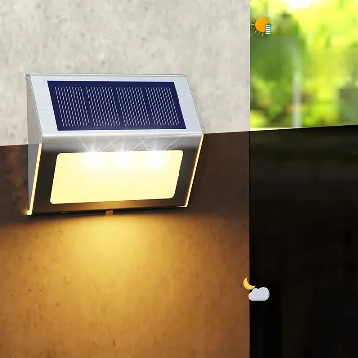 Lot de 4 Appliques LED solaires pour clôture